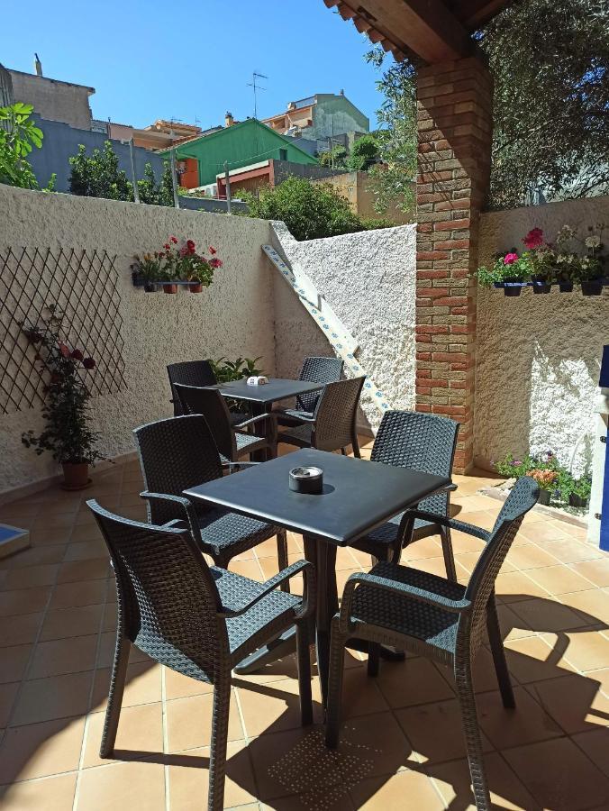 Casa Alberto Lägenhet Villasimius Exteriör bild